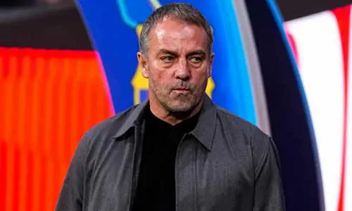 هل سيحقق هانسي فليك حلمه باللعب في دوري أبطال أوروبا مع برشلونة؟
